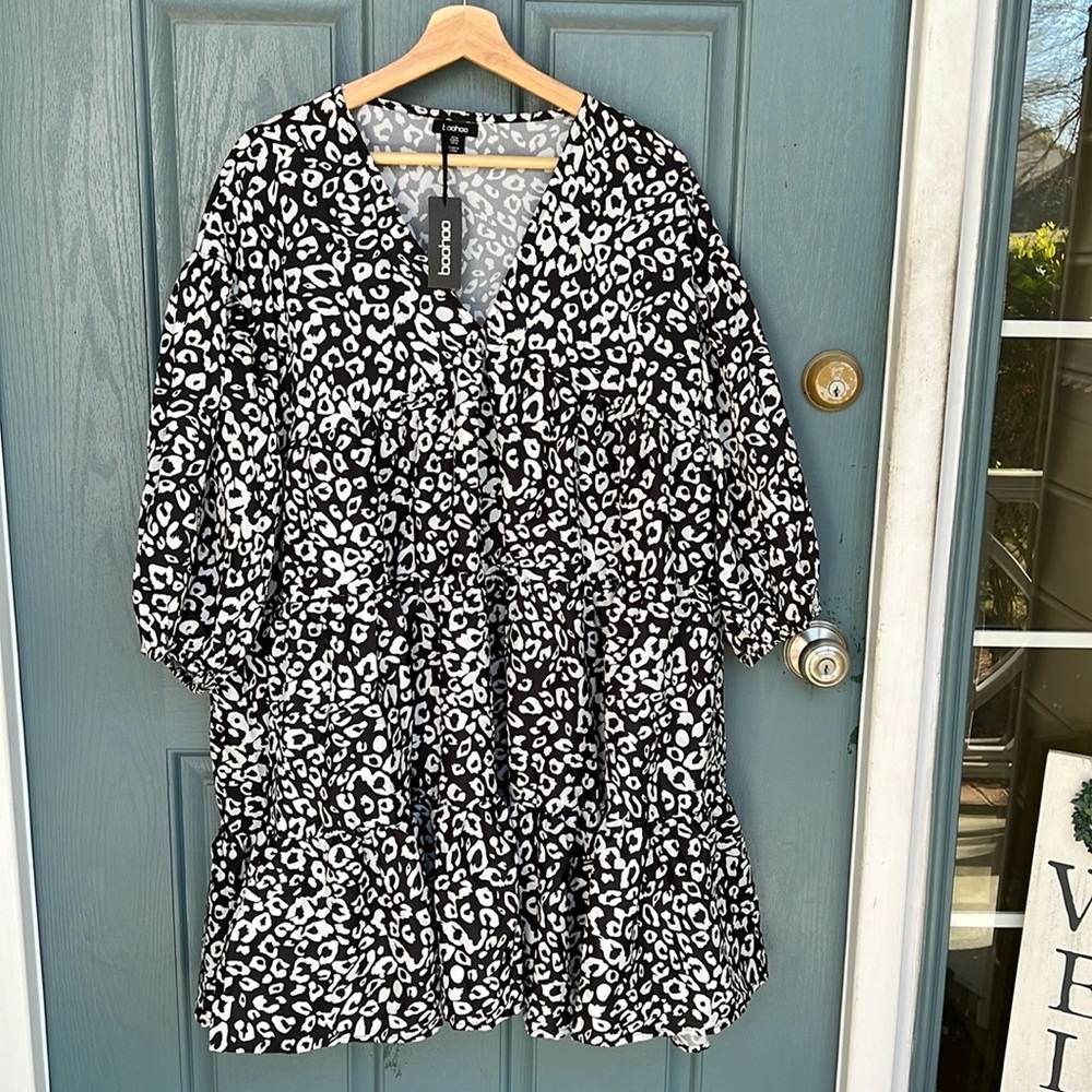 NWT Boohoo Plus Leopard Tiered Smock Dress
